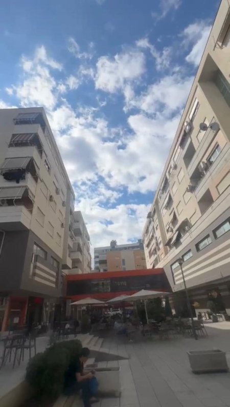 Tirane, jepet me qera apartament 1+1 , 65 m² 600 € (Kristali, Tiranë)