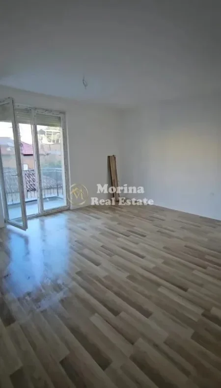 Tirane, shitet garsonier Kati 1, 45 m² 95.000 € (Shkolla e Baletit)