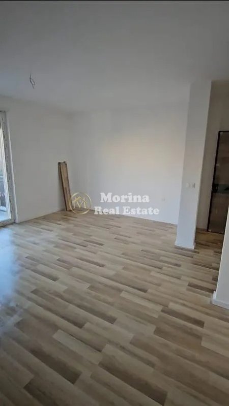 Tirane, shitet garsonier Kati 1, 45 m² 95.000 € (Shkolla e Baletit)