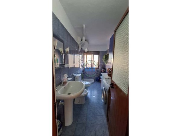 Durres, shitet apartament 2+1 Kati 4, 75 m² 87.000 € (Lagjia 18)