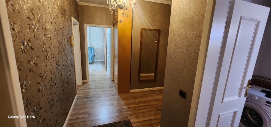 Tirane, shitet apartament 2+1+Ballkon Kati 4, 125 m² 385.000 € (Ish Bllok)