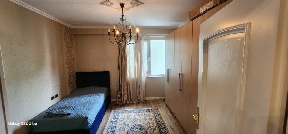 Tirane, shitet apartament 2+1+Ballkon Kati 4, 125 m² 385.000 € (Ish Bllok)