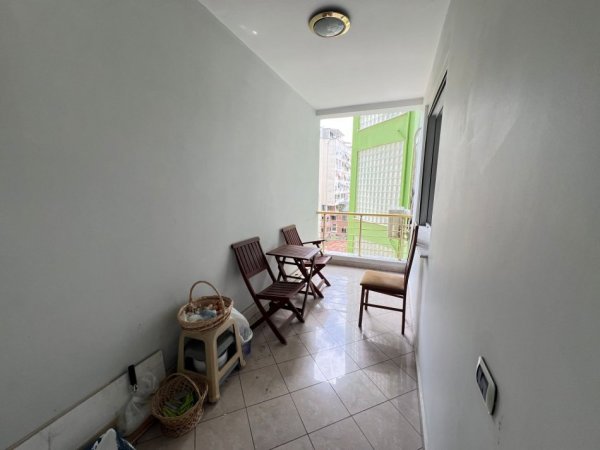 Tirane, shitet apartament 2+1+Ballkon Kati 4, 125 m² 385.000 € (Ish Bllok)
