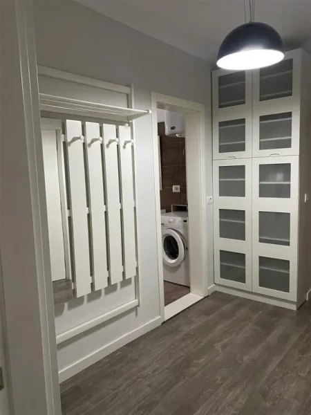 Tirane, jepet me qera apartament 2+1+Ballkon Kati 2, 80 m² 550 € (KONGRESI I MANASTIRIT)