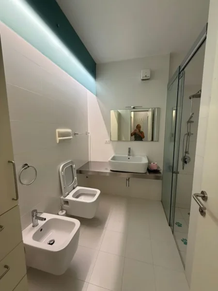 Tirane, shitet apartament 1+1 , 77 m² 195.000 € (SELVIA)