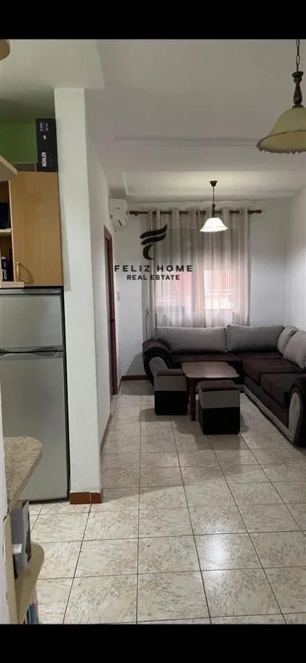 Tirane, jepet me qera apartament 1+1 Kati 3, 55 m² 550 € (MYSLYM SHYRI)