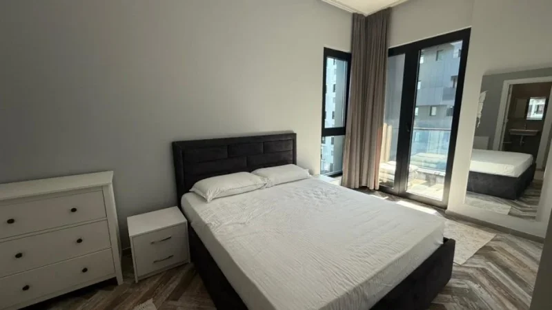 Tirane, jepet me qera apartament 3+1+Aneks+Ballkon Kati 5, 121 m² 1.200 € (Kompleksi Square 21)