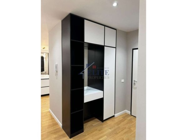 Tirane, jepet me qera apartament 3+1+Ballkon Kati 5, 133 m² 1.300 € (Don Bosko)