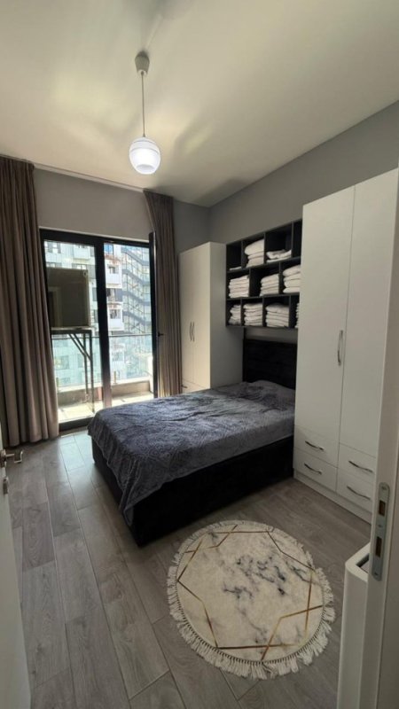 Tirane, jepet me qera 3+1 Kati 5, 120 m² 1.200 € (Square 21)