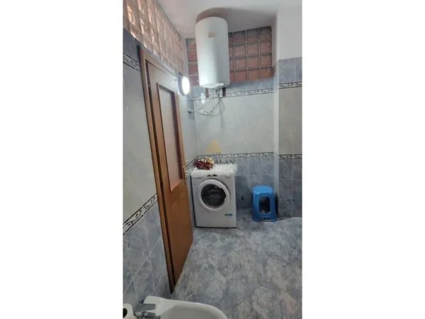 Vlore, shitet apartament 3+1 Kati 6, 134 m² 250.000 € (BULEVARDI ISMAIL QEMALI)