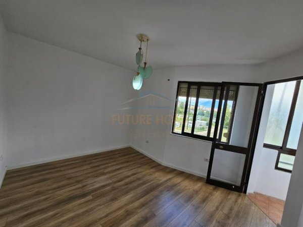 Tirane, shitet apartament 2+1+Ballkon Kati 5, 81 m² 165.000 €
