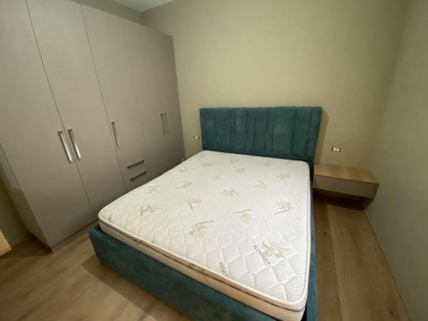 Tirane, jap me qera apartament 2+1 Kati 2, 70 m² 390 € (kompleksi tom doshi)