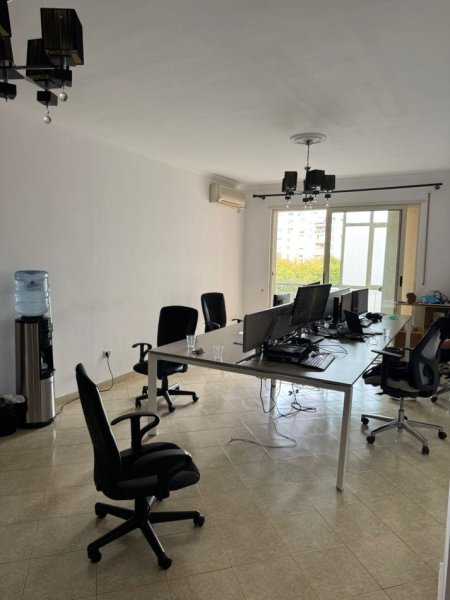 Tirane, jepet me qera apartament 2+1 Kati 4, 113 m² 550 € (don bosko)
