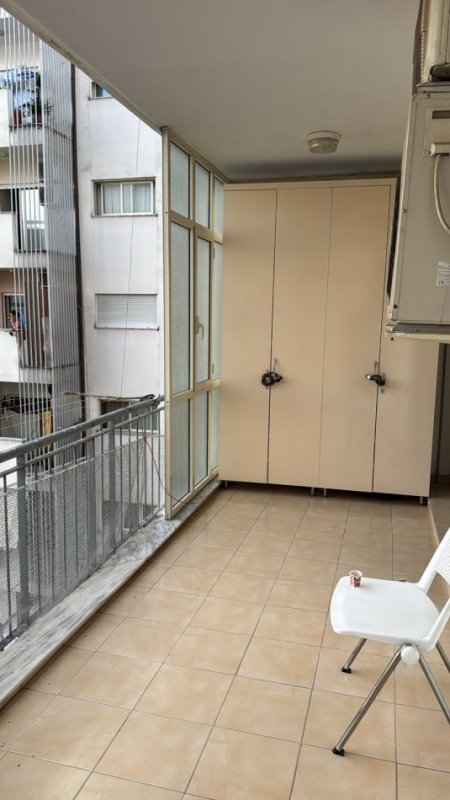 Tirane, jepet me qera apartament 2+1 Kati 4, 113 m² 550 € (don bosko)