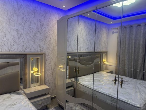 Tirane, jepet me qera apartament 1+1+Ballkon Kati 8, 70 m² 500 € (UNIVERS CITY)