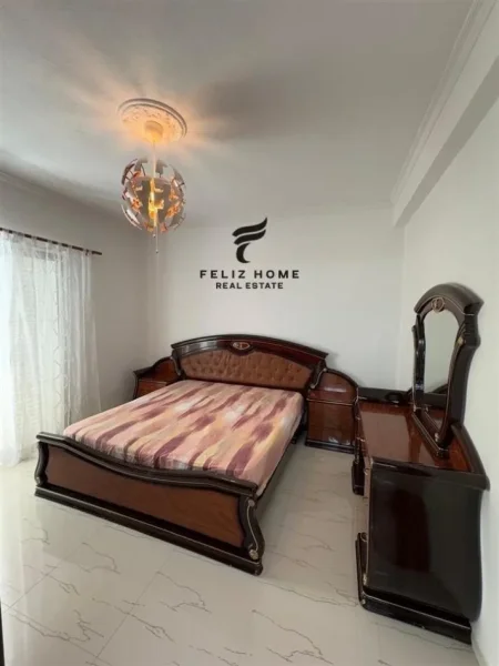 Tirane, jepet me qera apartament 2+1 Kati 2, 130 m² 600 € (SAUK)