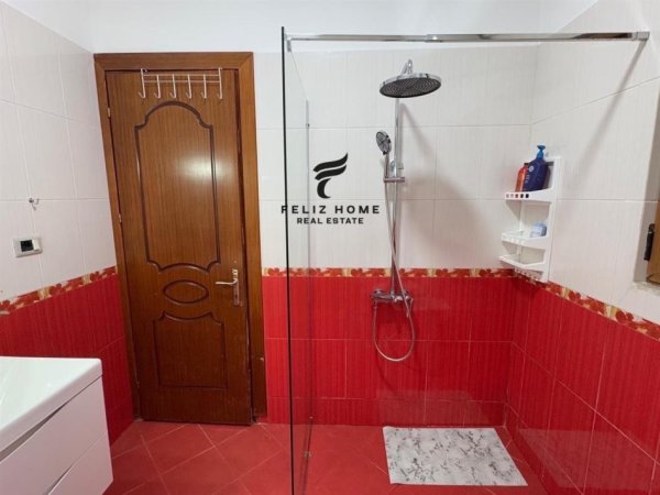 Tirane, jepet me qera apartament 2+1 Kati 2, 130 m² 600 € (SAUK)