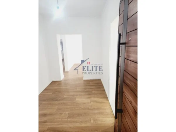 Tirane, shitet apartament 2+1 Kati 4, 77 m² 155.000 € (Shkolla 1 Maji)
