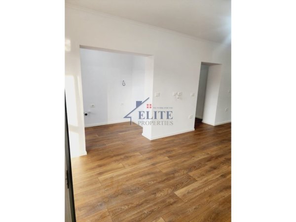 Tirane, shitet apartament 2+1 Kati 4, 77 m² 155.000 € (Shkolla 1 Maji)