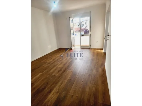 Tirane, shitet apartament 2+1 Kati 4, 77 m² 155.000 € (Shkolla 1 Maji)