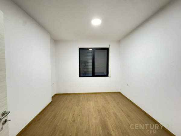 Tirane, jepet me qera apartament 2+1 Kati 1, 101 m² 630 € (Don Bosko)