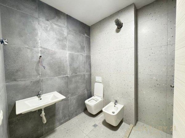 Tirane, jepet me qera apartament 2+1 Kati 1, 101 m² 630 € (Don Bosko)