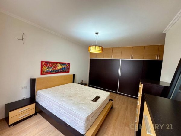 Tirane, jepet me qera apartament 3+1+Aneks+Ballkon Kati 4, 140 m² 900 € (Rezidena Kodra e Diellit 1)