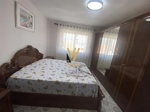 Tirane, jepet me qera apartament 2+1+Ballkon Kati 4, 76 m² 600 € (RRUGA FERIT XHAJKO)