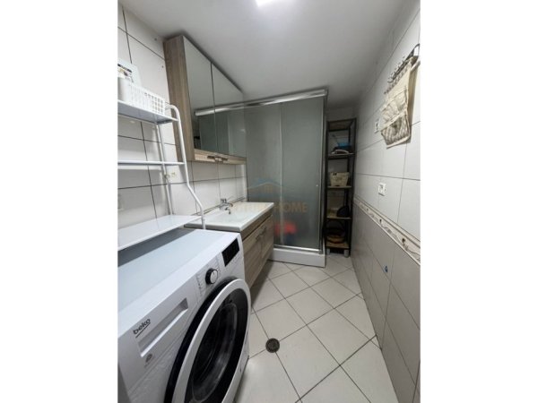 Tirane, jepet me qera apartament 2+1+2 Kati 8, 100 m² 750 € (Ish Stacioni i Fundit Tirane Re)