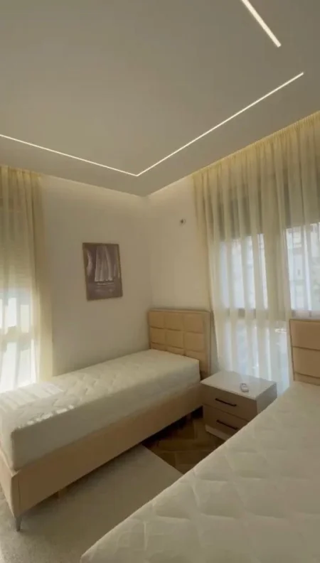 Tirane, shitet apartament 2+1 , 112 m² 285.000 € 