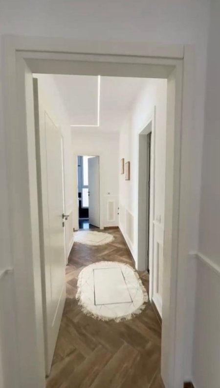 Tirane, shitet apartament 2+1 , 112 m² 285.000 € 