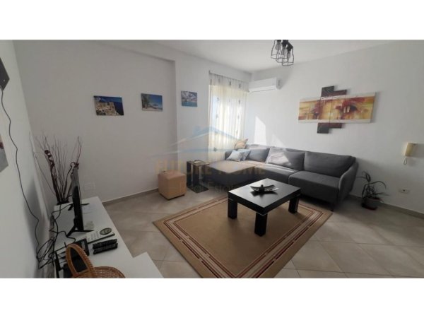 Tirane, jepet me qera apartament 2+1+2+Post Parkimi Kati 7, 93 m² 650 € (Don Bosko , Prane Vizionit)