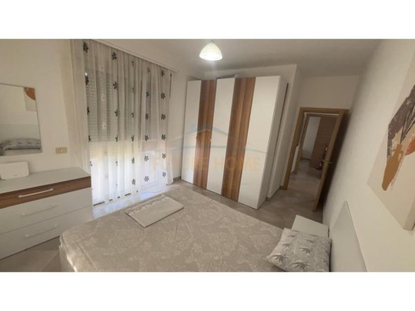 Tirane, jepet me qera apartament 2+1+2+Post Parkimi Kati 7, 93 m² 650 € (Don Bosko , Prane Vizionit)