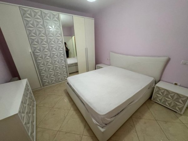 Apartament 2+1 me qera ne Fresk (400 euro i disk)