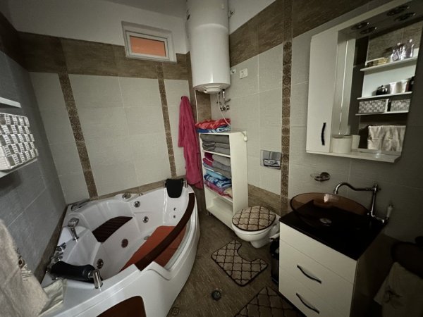 SHITET SHTEPIA 2+1+2 plus 2 VERANDA TE LIQENI THATE