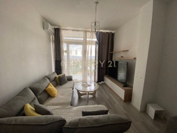 Tirane, jepet me qera apartament 2+1 Kati 1, 100 m² 450 € (Rruga e Dajtit)