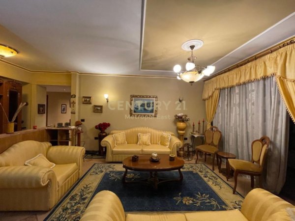 Tirane, jepet me qera apartament 2+1+Ballkon Kati 3, 115 m² 1.500 € (Rruga Abdyl Frasheri)