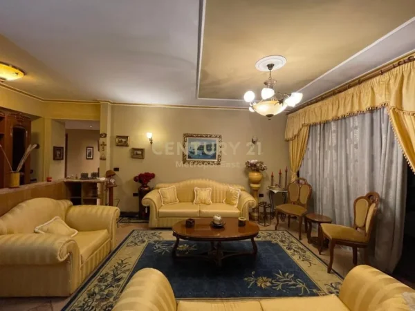 Tirane, jepet me qera apartament 2+1+Ballkon Kati 3, 115 m² 1.500 € (Rruga Abdyl Frasheri)