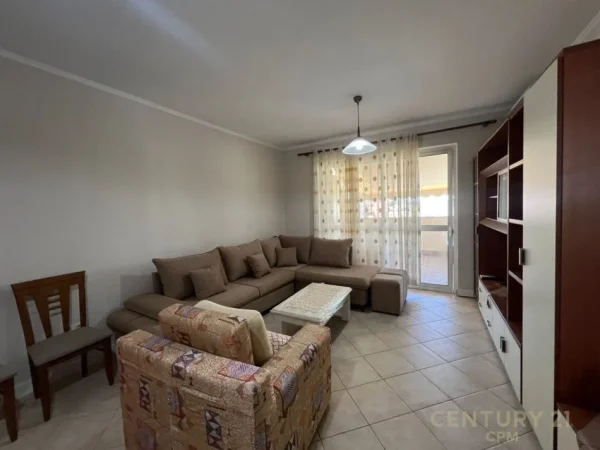 Tirane, jepet me qera apartament 2+1 Kati 8, 102 m² 701 € (Rruga e Kavajes)