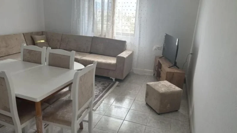 Tirane, jepet me qera Vile 2+1 Kati 2, 400 € (Mezez)