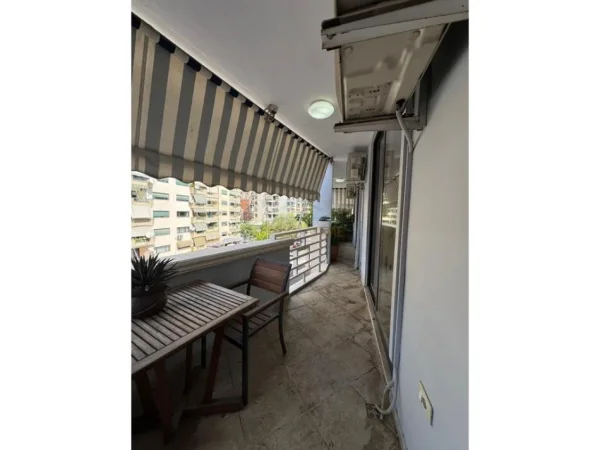 Tirane, shitet apartament 2+1+Ballkon Kati 3, 160 m² 650.000 € (Stadiumi Air Albania)