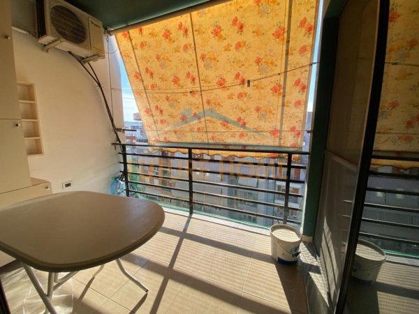 Tirane, shitet apartament 2+1+Ballkon Kati 8, 95 m² 125.000 € (Vila L)