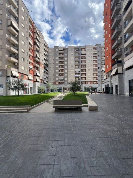 Tirane, jepet me qera apartament 1+1 Kati 2, 60 m² 500 € (Rruga Mikel Maruli)