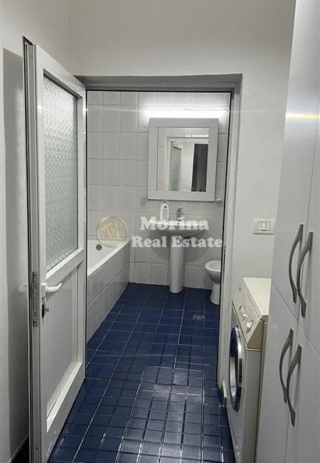 Tirane, jepet me qera shtepi 1 Katshe , 130 m² 500 € (Selite)