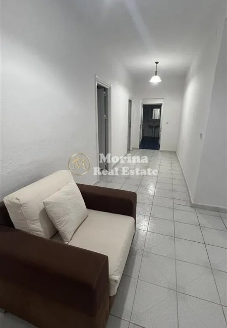 Tirane, jepet me qera shtepi 1 Katshe , 130 m² 500 € (Selite)