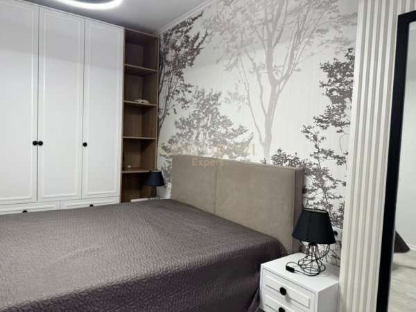 Tirane, jepet me qera apartament 1+1 Kati 4, 70 m² 700 € (RRUGA RIZA CEROVA)