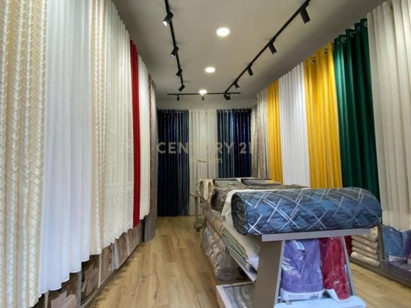 Tirane, shitet ambjent biznesi Kati 0, 26 m² 35.000 € (Selvia)