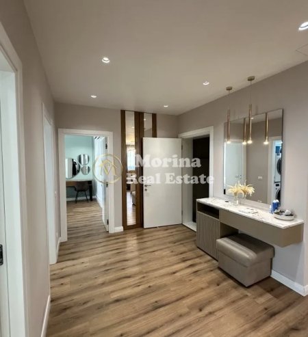 Tirane, jepet me qera apartament 3+1+Ballkon Kati 11, 126 m² 1.000 € (Astir)