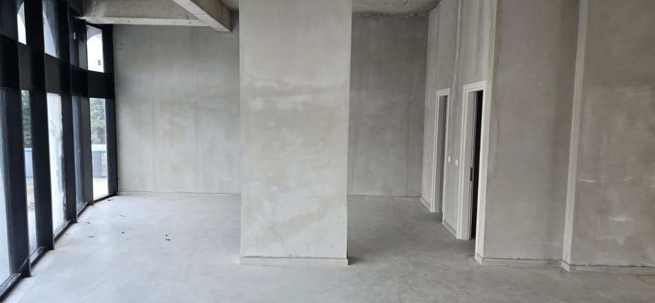 Tirane, jepet me qera ambjent biznesi Kati 2, 126 m² 1.300 € (River Residence/Rruga Feizi Himzo)