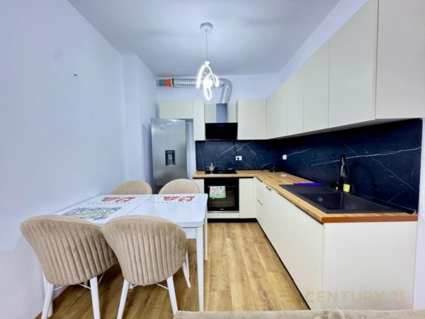 Tirane, shitet apartament 2+1 Kati 4, 78 m² 160.000 € (Don Bosko)